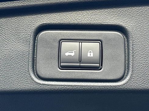 New 2026 Nissan Pathfinder SL image 19