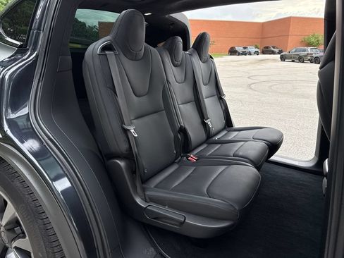 Used 2023 Tesla Model X AWD/4WD image 35