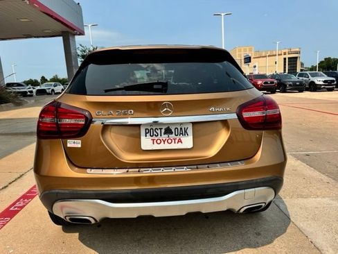 Used 2018 Mercedes-Benz GLA 250 4MATIC image 6