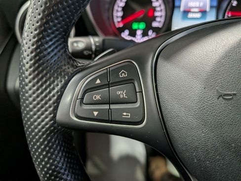 Used 2019 Mercedes-Benz GLC 300 4MATIC Coupe image 21
