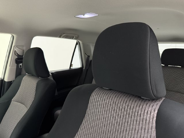 Used 2020 Toyota 4Runner SR5 AWD/4WD image 25