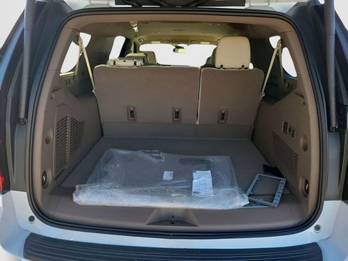 New 2026 GMC Yukon XL Denali image 22