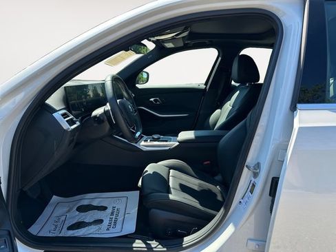 Used 2025 BMW 330i Sedan RWD image 9