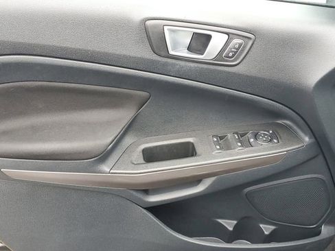 Used 2019 Ford EcoSport SE w/ SE Convenience Package image 14