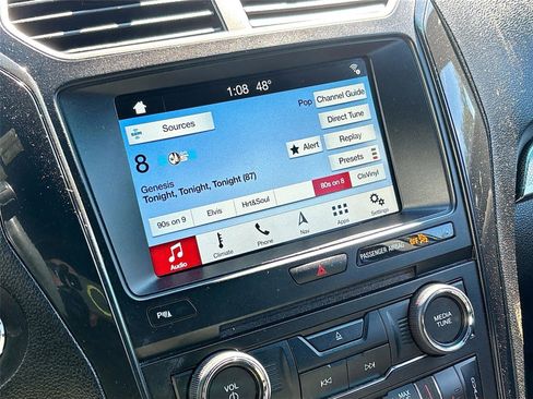 Used 2018 Ford Explorer XLT w/ Equipment Group 202A image 16