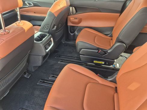 New 2026 Kia Carnival SX image 12