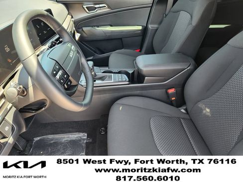 New 2026 Kia Sportage LX FWD image 9