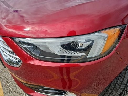 Used 2019 Ford Edge Titanium w/ Class II Trailer Tow Package image 30