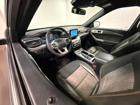 Used 2023 Ford Explorer Timberline w/ Timberline Technology Package AWD/4WD image 2