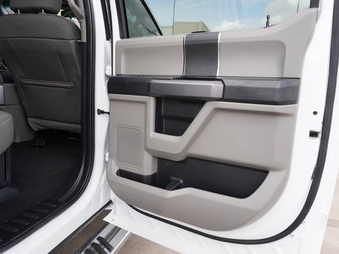 Used 2019 Ford F250 XLT w/ XLT Value Package image 20