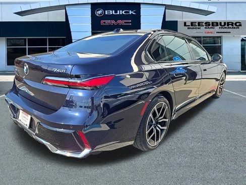 Used 2024 BMW 740i xDrive image 7