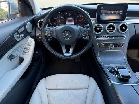 Used 2016 Mercedes-Benz C 300 4MATIC Sedan image 11