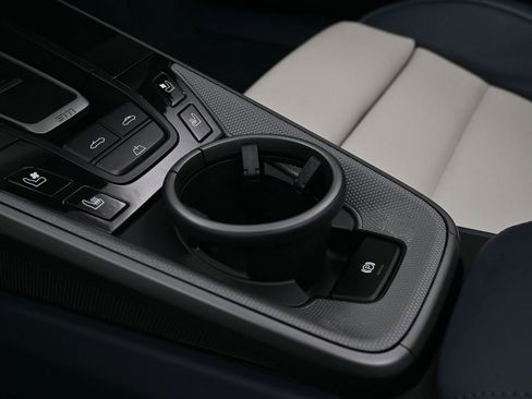 Certified 2024 Porsche 911 Carrera image 24