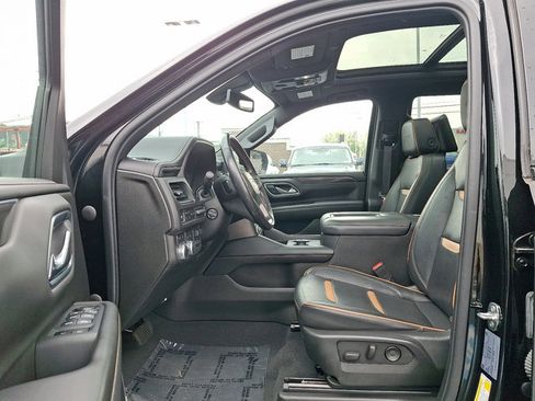 Used 2021 GMC Yukon AT4 w/ Rear Media and Nav Package AWD/4WD image 17