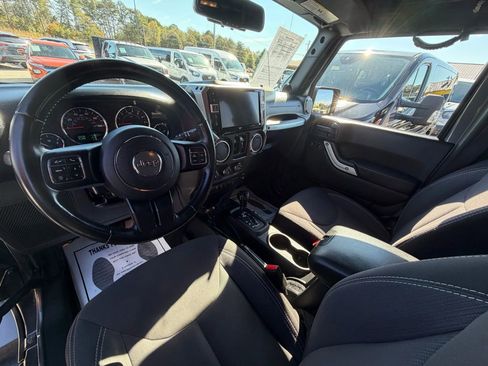 Used 2014 Jeep Wrangler Unlimited Sahara w/ Dual Top Group image 5