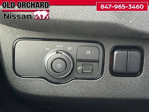 Used 2023 Mercedes-Benz Sprinter 2500 image 22