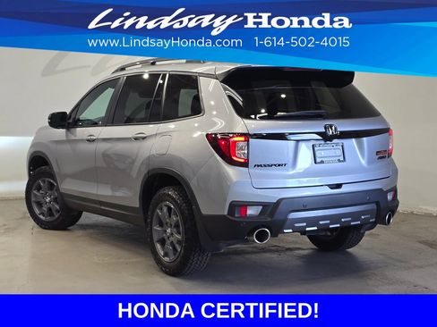 Certified 2025 Honda Passport TrailSport image 4