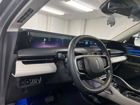 Used 2024 Lincoln Nautilus Reserve w/ Equipment Group 202A AWD/4WD image 10
