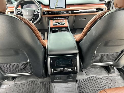 Used 2024 Lincoln Aviator Reserve w/ Equipment Group 201A AWD/4WD image 18