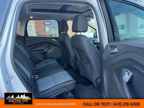 Used 2017 Ford Escape SE w/ Equipment Group 201A image 12