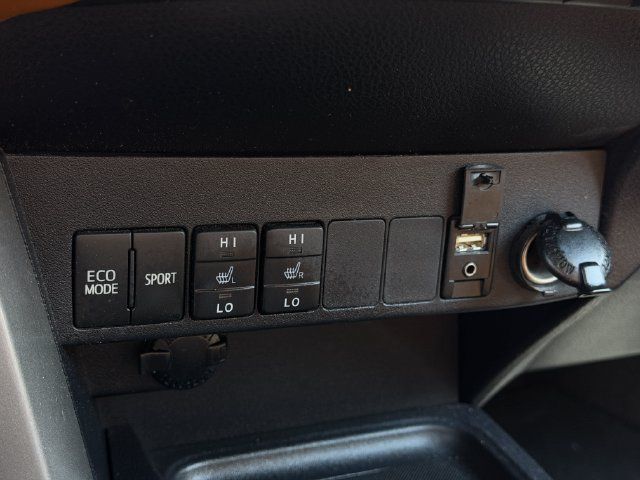 Used 2018 Toyota RAV4 Limited FWD image 20