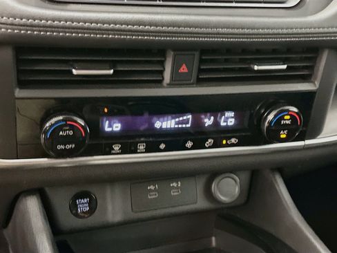 Used 2026 Nissan Rogue SV AWD/4WD image 23