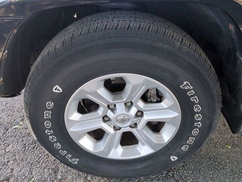 Used 2016 Toyota 4Runner SR5 Premium image 10