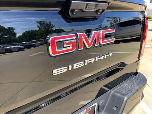 Used 2024 GMC Sierra 1500 Pro w/ Graphite Edition image 32