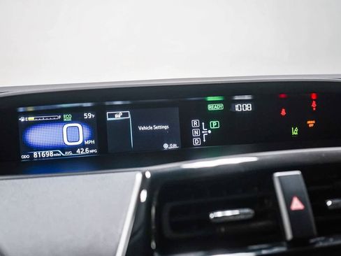 Certified 2017 Toyota Prius Two w/ Carpet Mat Package image 25