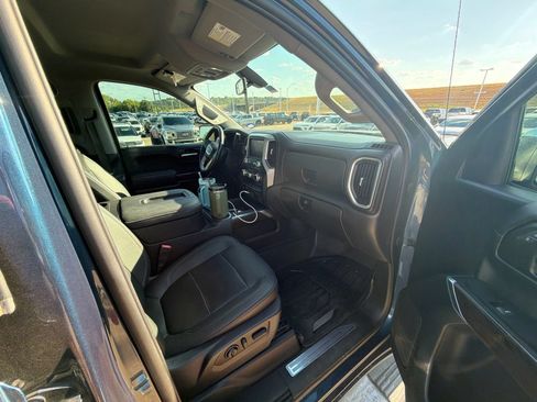 Used 2022 GMC Sierra 1500 SLT AWD/4WD image 18