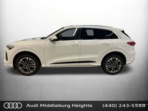 New 2025 Audi Q5 Premium image 4