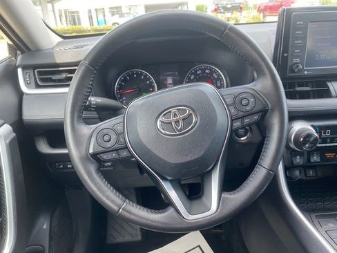 Used 2022 Toyota RAV4 XLE w/ Convenience Package AWD/4WD image 18
