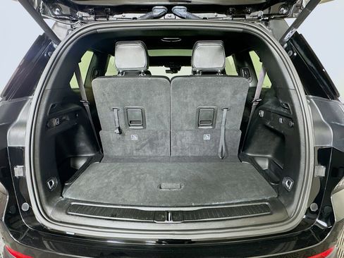 Used 2024 Jeep Grand Cherokee L Limited w/ Luxury Tech Group II image 32