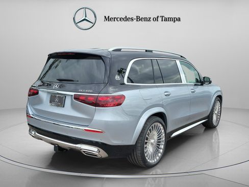 New 2026 Mercedes-Benz Maybach GLS 600 4MATIC image 4