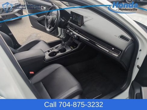 Used 2023 Honda Civic Touring image 16