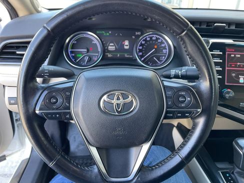 Used 2019 Toyota Camry XLE w/ Driver Assist Package FWD image 24