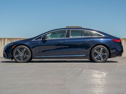 Certified 2023 Mercedes-Benz EQS 450+ 4MATIC Sedan image 3
