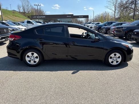 Used 2018 Kia Forte LX image 6