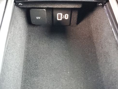 New 2026 Lincoln Corsair Premiere image 21