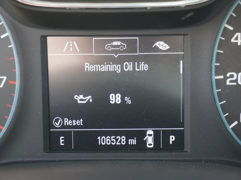 Used 2017 Chevrolet Cruze Premier FWD image 21