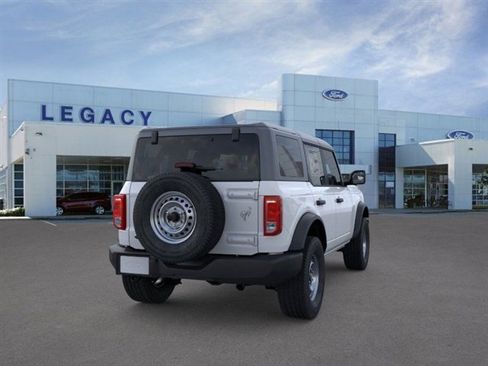 New 2025 Ford Bronco 4-Door image 8