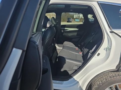 Used 2023 INFINITI QX50 Autograph image 12