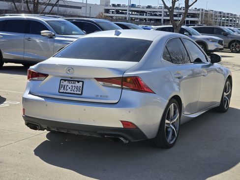 Used 2019 Lexus IS 300 w/ Premium Package image 7