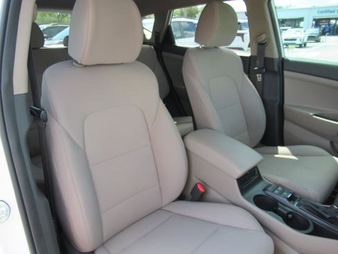Used 2020 Hyundai Tucson SE FWD image 10