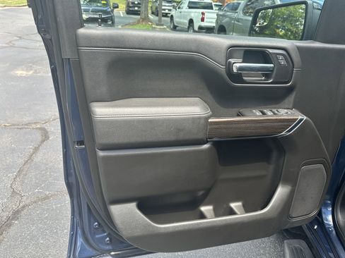 Certified 2022 Chevrolet Silverado 1500 RST image 10