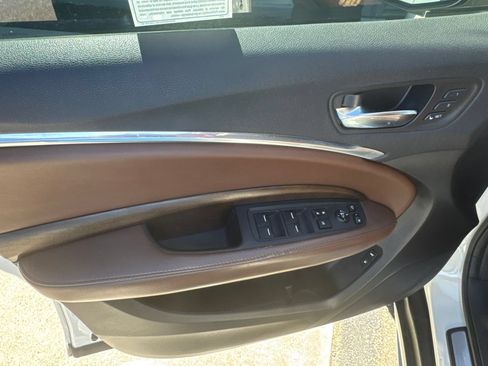 Used 2017 Acura MDX FWD w/ Advance & Entertainment image 16