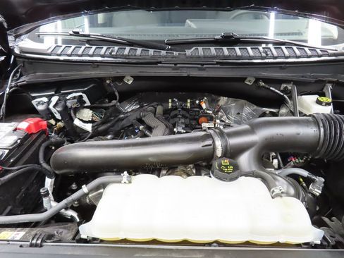 Used 2025 Ford Expedition Active AWD/4WD image 33