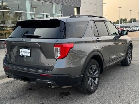Certified 2023 Ford Explorer XLT w/ Equipment Group 202A AWD/4WD image 37