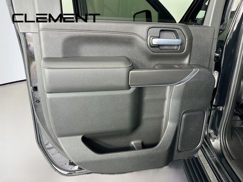 Used 2021 GMC Sierra 3500 AT4 w/ AT4 Premium Plus Package image 32