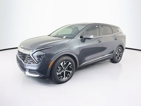Used 2024 Kia Sportage EX FWD image 3